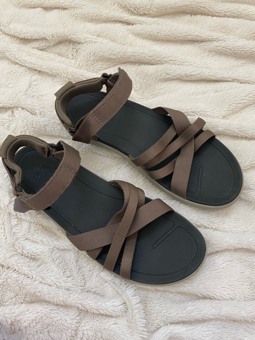 NWOT Teva Sanborn Sandals brown strappy outdoor shoes Sz 11 - Picture 2 of 6